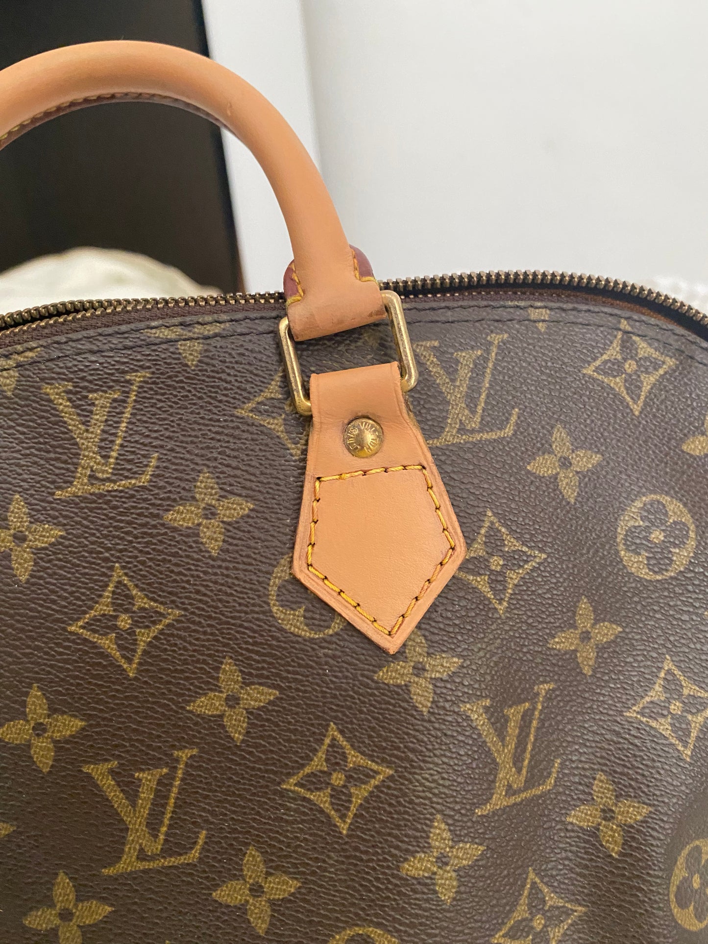 Louis Vuitton Alma MM