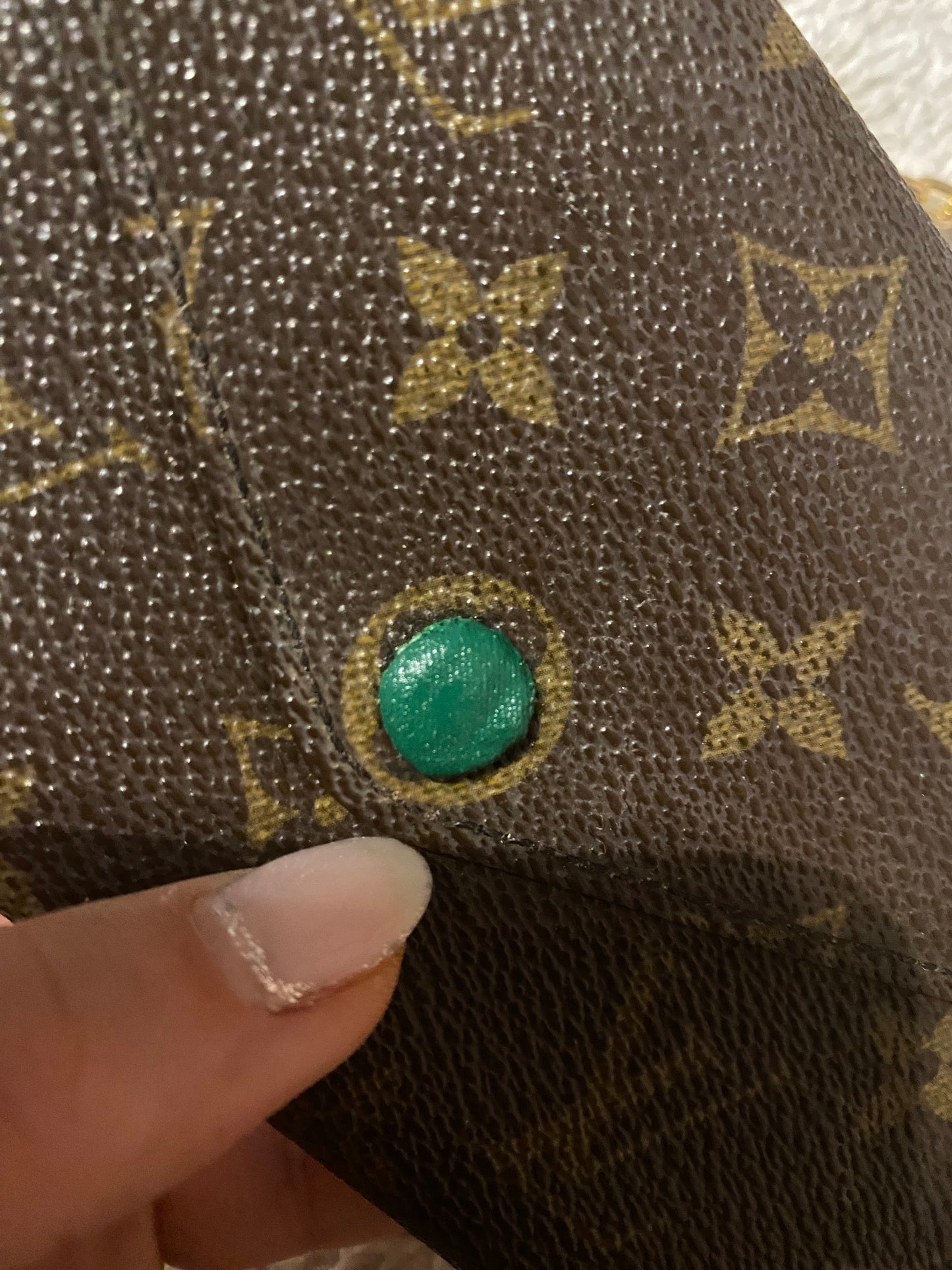 Louis Vuitton pochette classic monogram interno verde