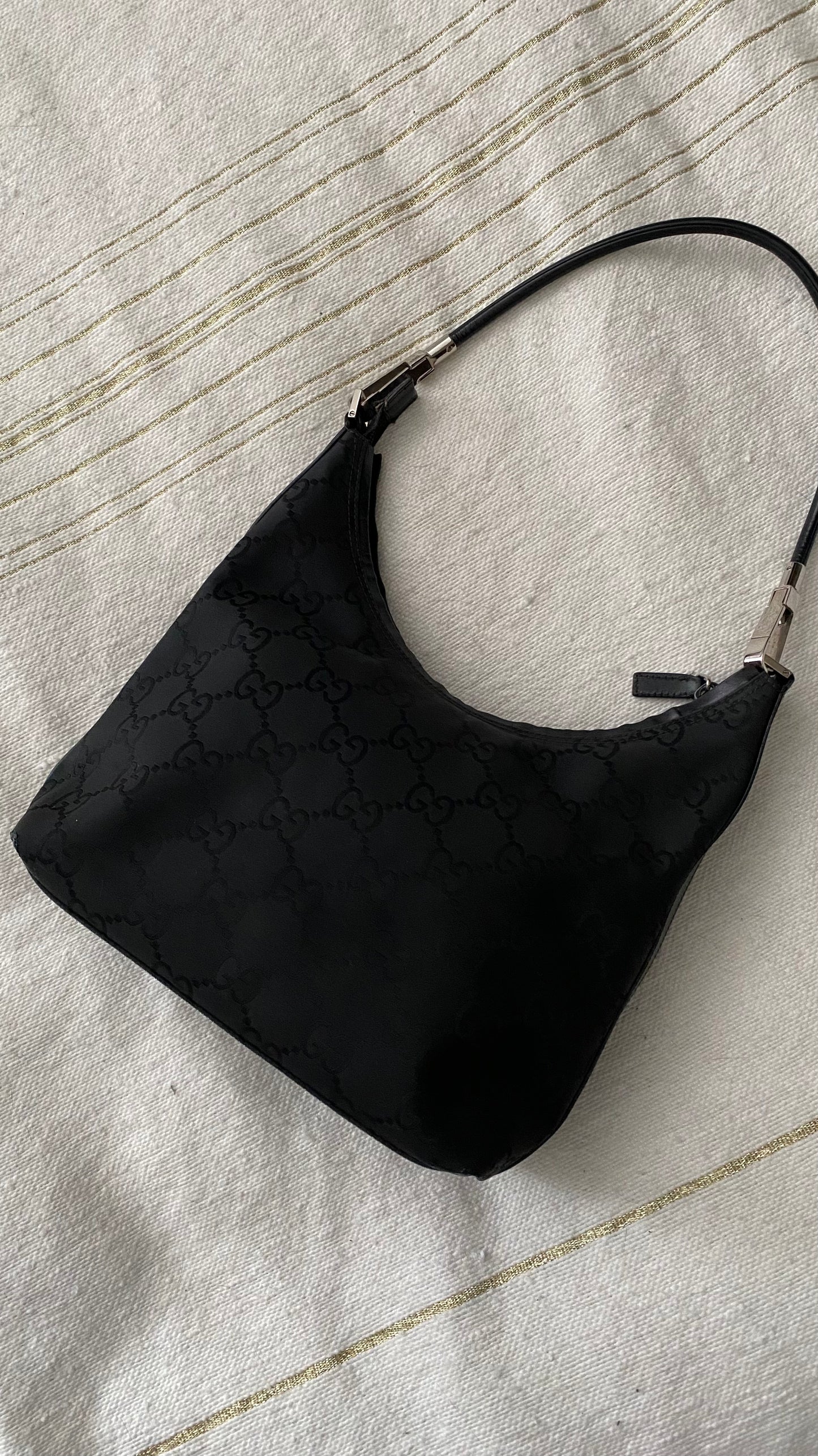 Gucci medium hobo black monogram