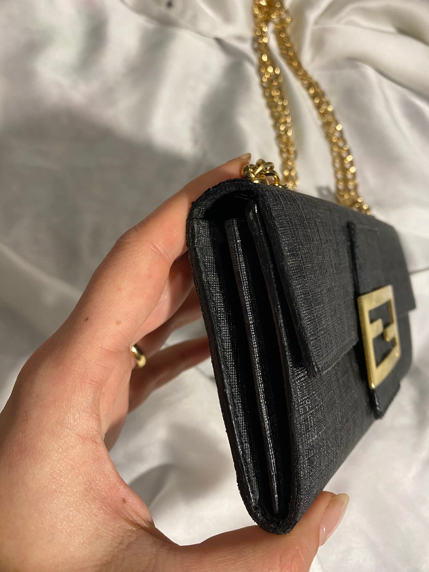 Fendi pochette maxi logo monogram nera