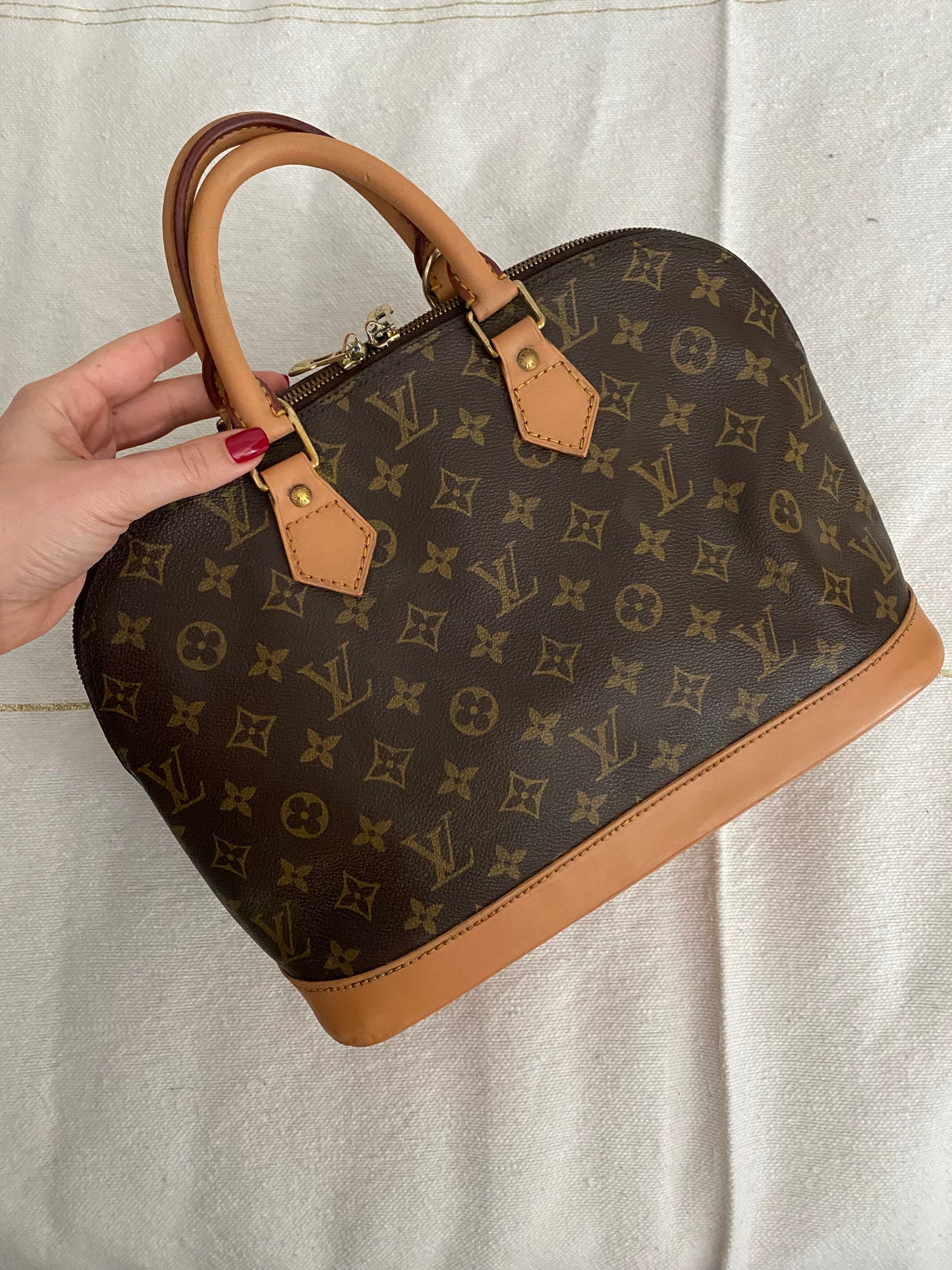 Louis Vuitton Alma MM