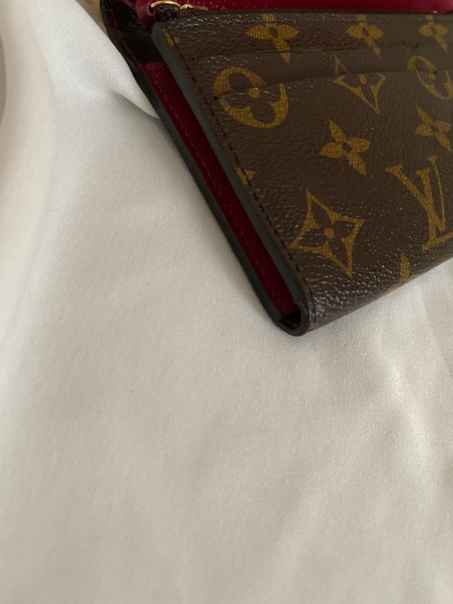 Louis Vuitton Pochette Monogram interni porpora