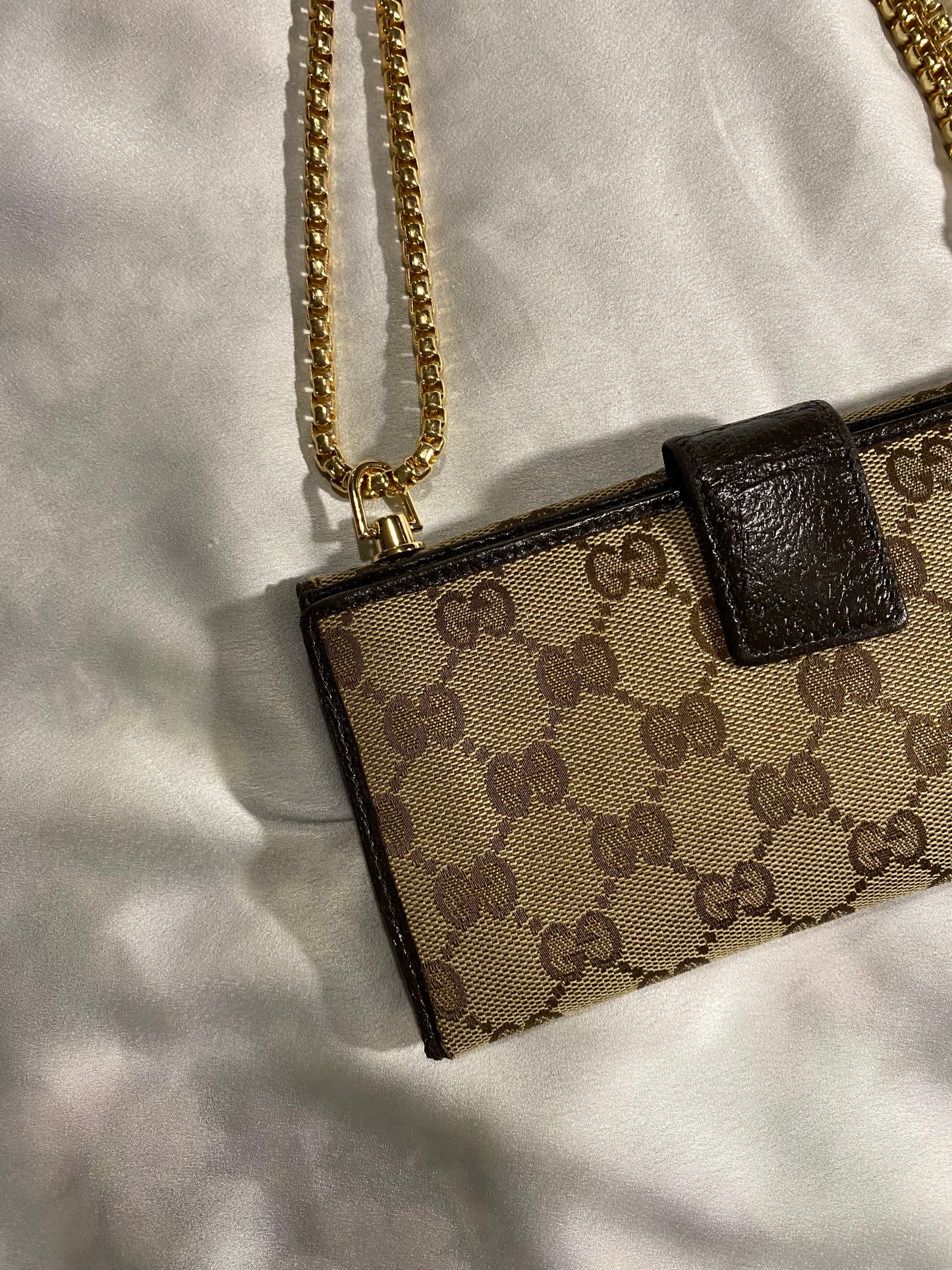 Gucci pochette classic monogram